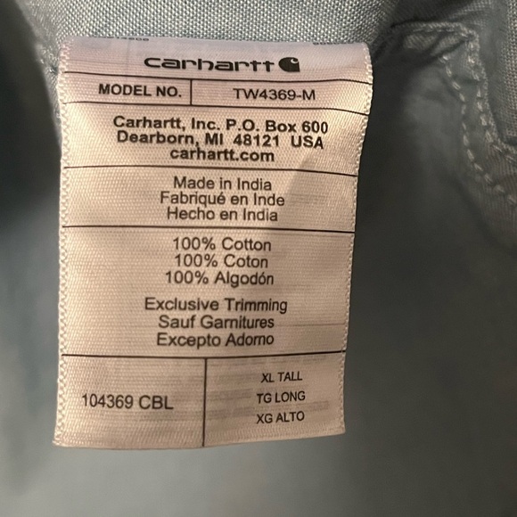 Carhartt Loose Fit Midweight Chambray Short Sleeve Button Down Shirt - Picture 5 of 11
